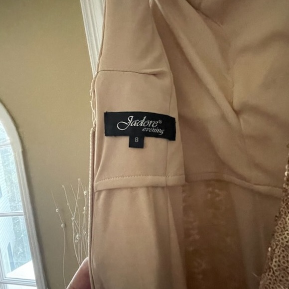 Perfect dress for a wedding or special occasion. - Picture 3 of 3